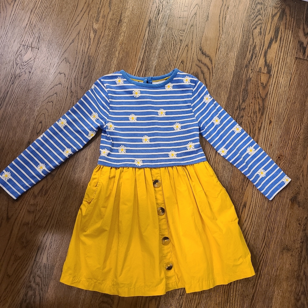 Mini Boden dress, like new. Size 5-6y